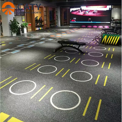 बहुमुखी कार्यात्मक जिम फर्श प्रणाली, शॉक-एब्जॉर्बिंग, वेटलिफ्टिंग और कार्डियो ज़ोन के साथ एकीकृत